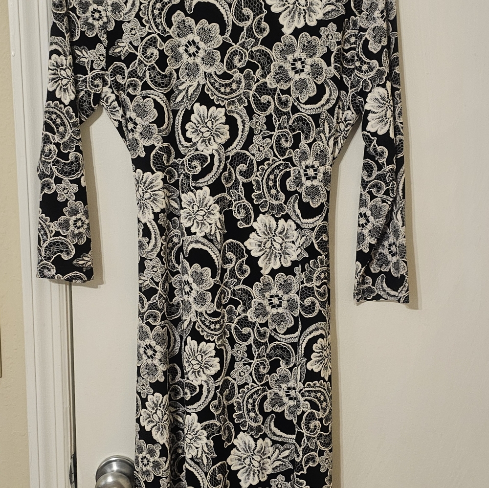 Shelby&Palmer Wrap Midi Dress